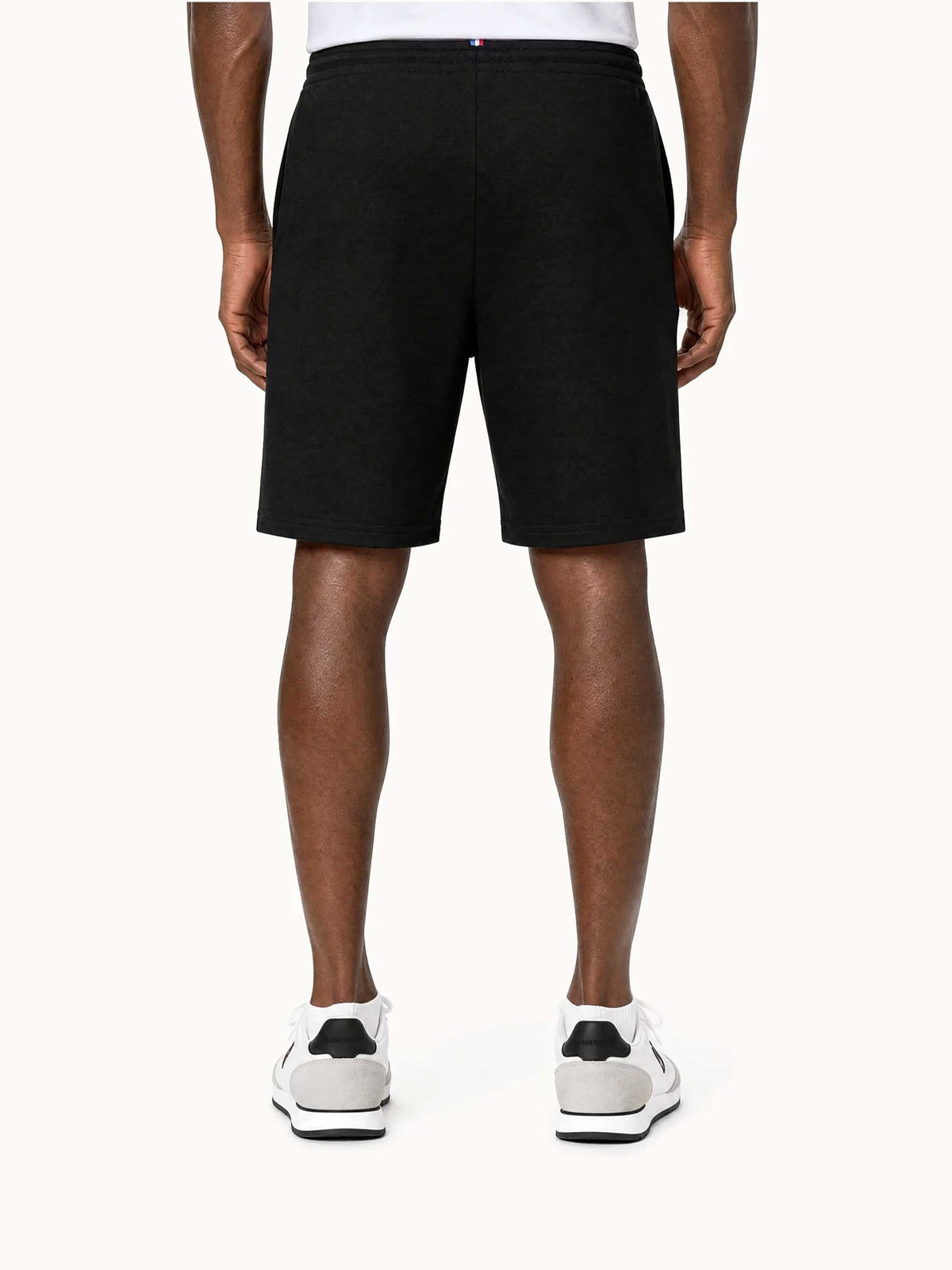 Essential Short No2 M black