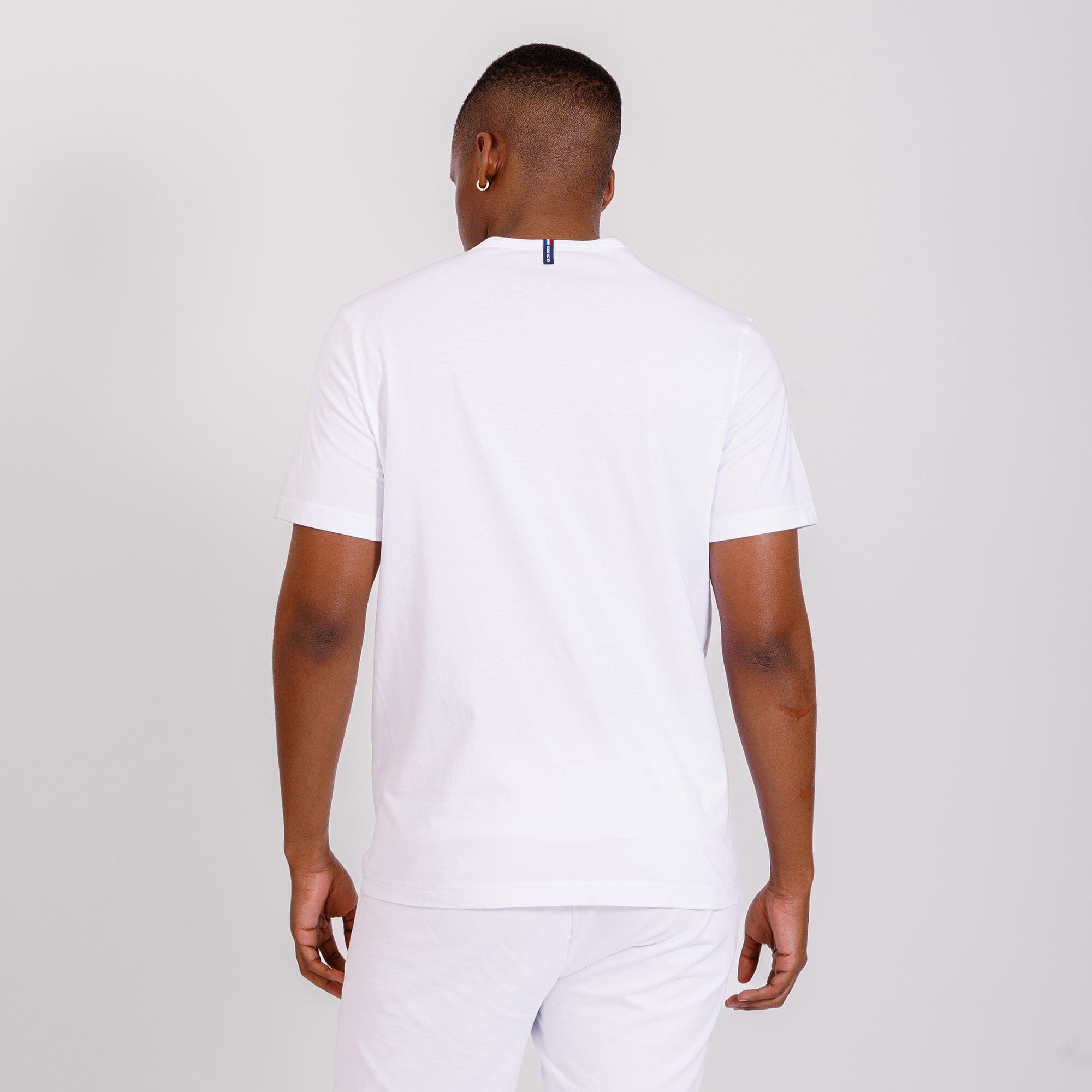 Men’s SideTuck Shirt jf6543_3_apparel_on_model_stan